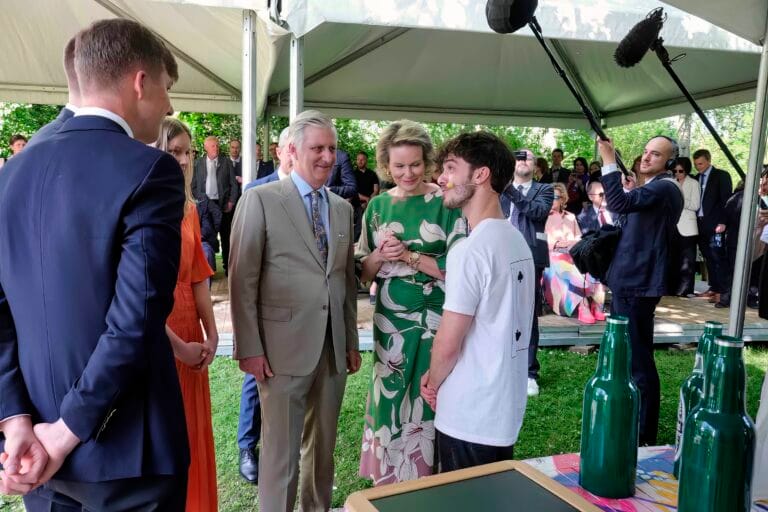Garden party aux serres Royales de Laeken. En présence du Roi Philippe et de la Reine Mathilde.